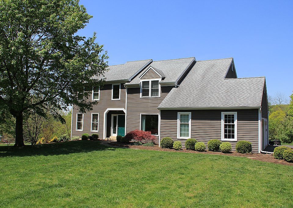 2nd image of 33 E Indian Springs Dr