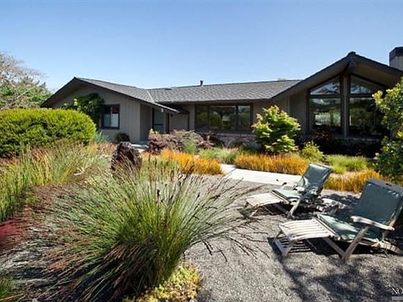 2nd image of 4410 Acacia Way