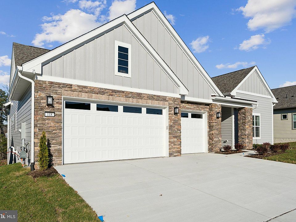 1st image of 118 Nandina Pl