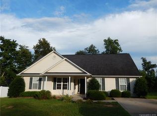 7303 Wahoo Ct, Gastonia, NC 28056