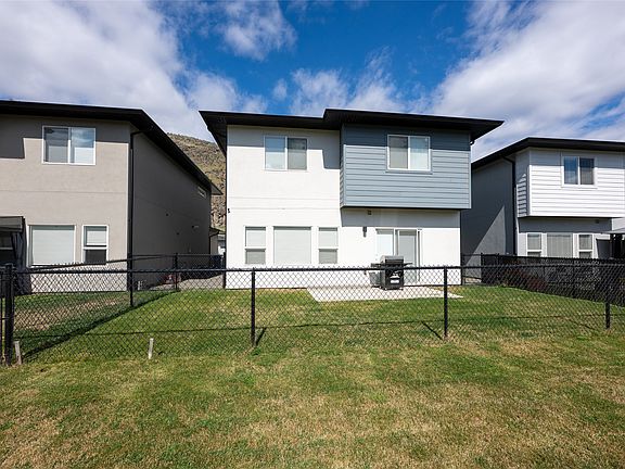 2nd image of 2683 Ord Rd #156
