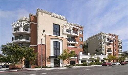 2nd image of 3867 4th Ave