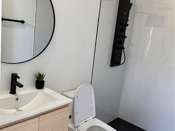 5th image of 349 Rancho Ave