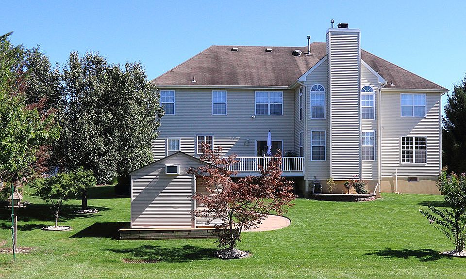 2nd image of 6 Apple Ridge Way