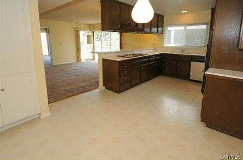 3rd image of 27793 Longhill Dr