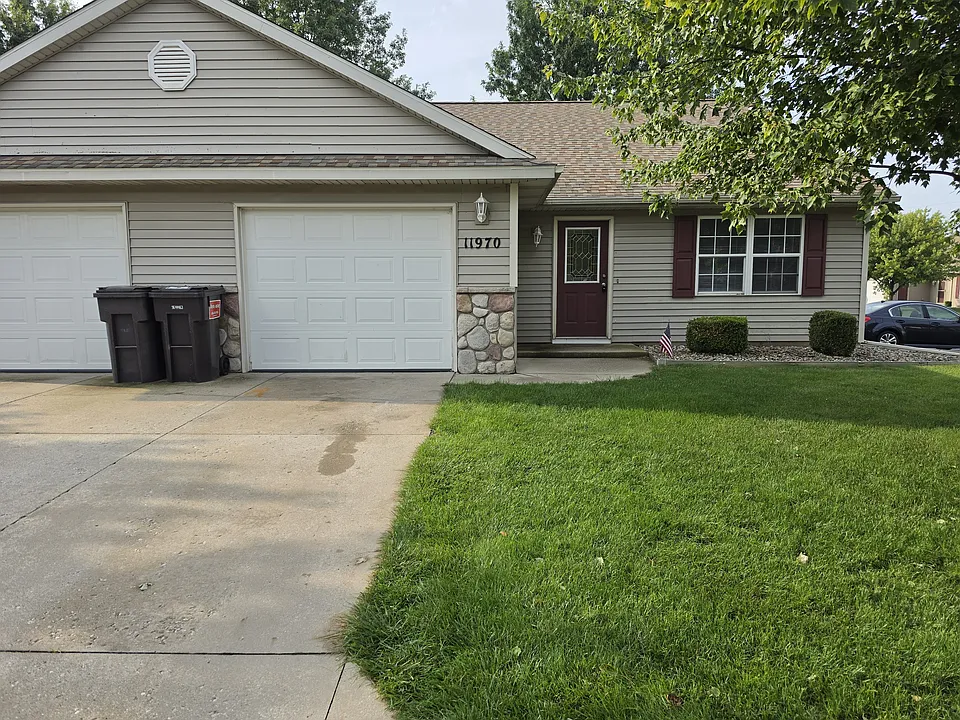 11970 Shade Tree Ct