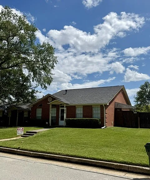 6107 Plantation Dr — Photo 1