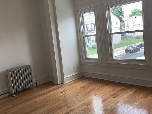 4th image of 6650 Musgrave St Floor 2