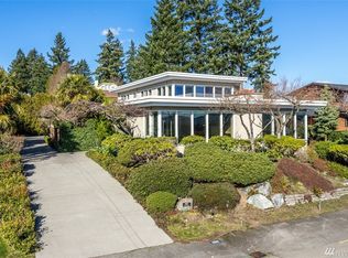 9616 Hilltop Rd, Bellevue, WA 98004