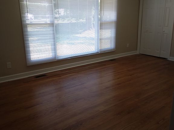 5th image of 9210 Fairforest Rd