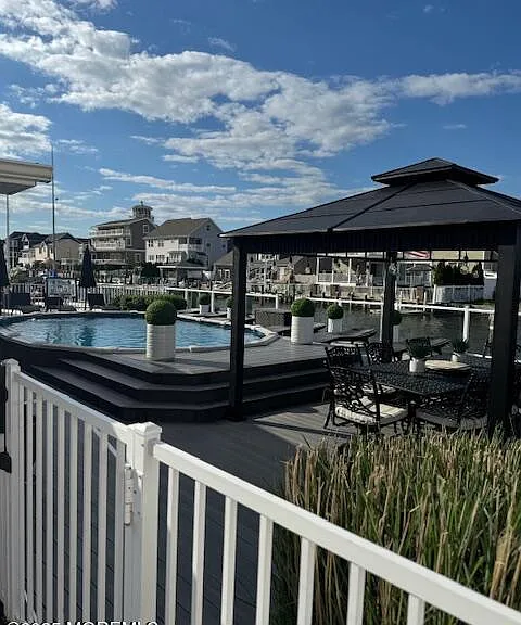 328 Maria Dr — Photo 3