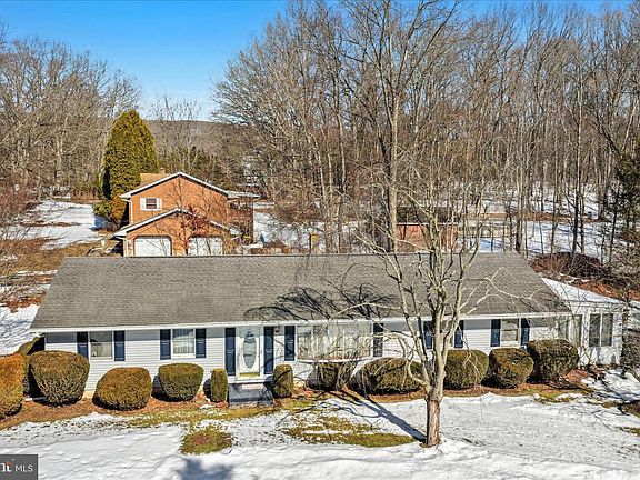 3rd image of 4 Codorus Rd