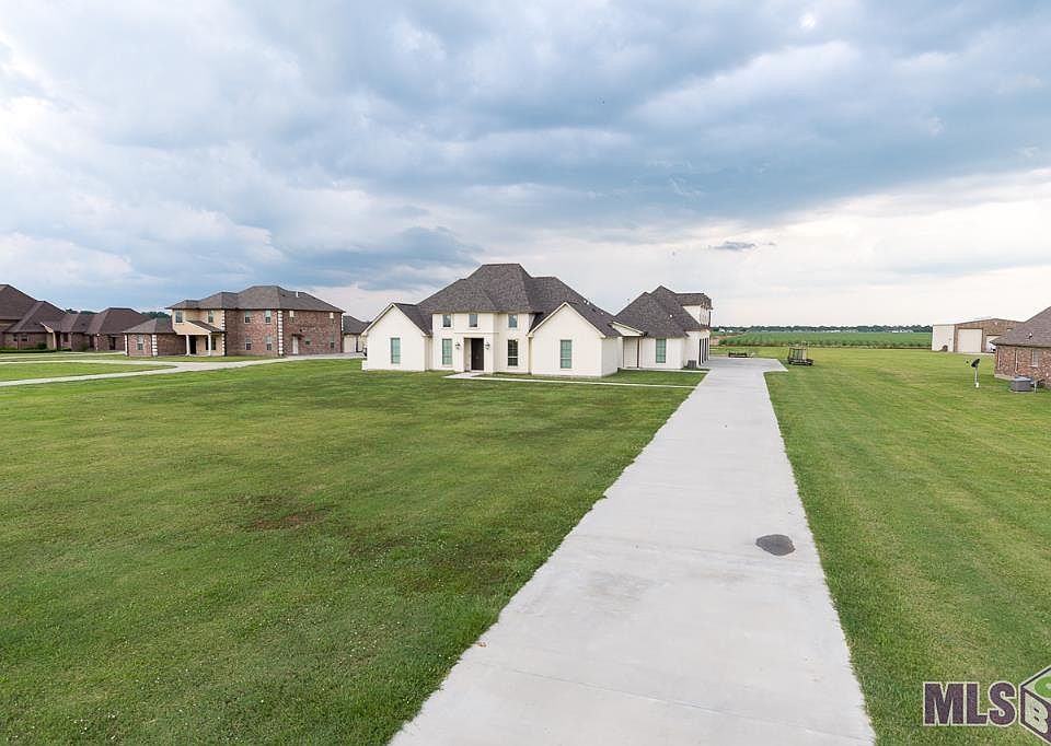 4487 Cherrywood St, Port Allen, LA 70767 MLS 2023004547 Zillow