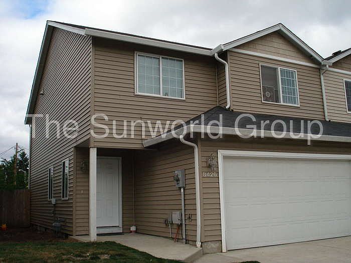 1st image of 8426 NE 37th Cir