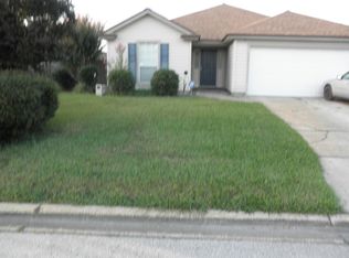 12421 Antler Hill Dr N, Jacksonville, FL 32224