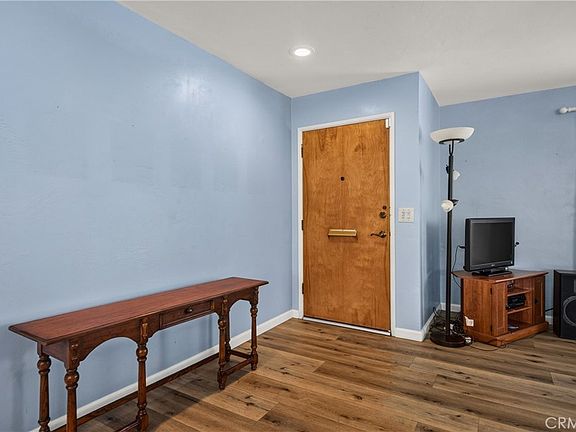4th image of 11375 Iris Ave