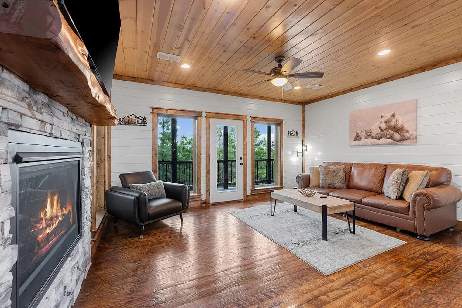 3 bed, 3.0 bath, $5,766 — Photo 4
