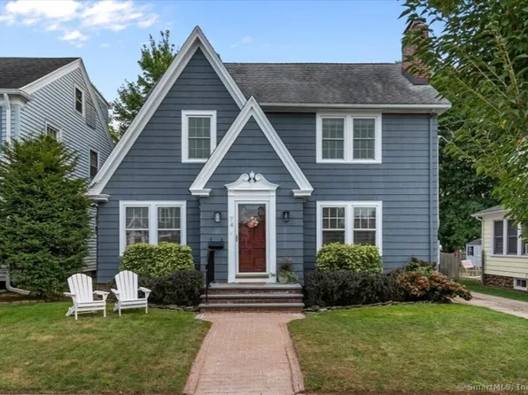 74 Ardmore Street, Hamden, CT 06517