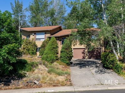 1715 Appaloosa Rd, Moscow, ID, 83843