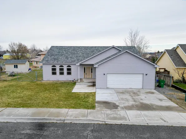 1810 W 32nd Ave, Kennewick, WA 99337