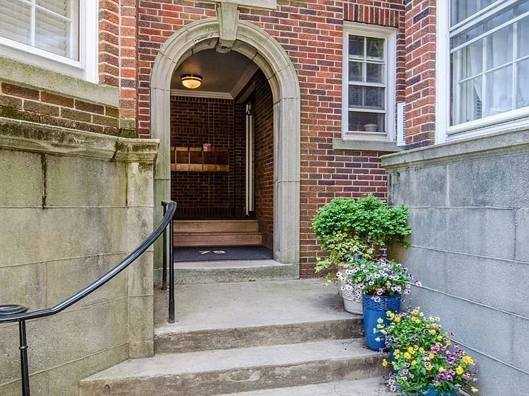 79 Martin St #33 — Photo 9
