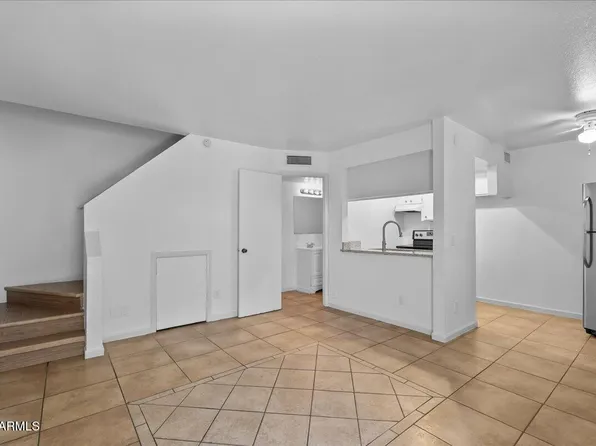 6302 N 64TH Drive #25, Glendale, AZ 85301