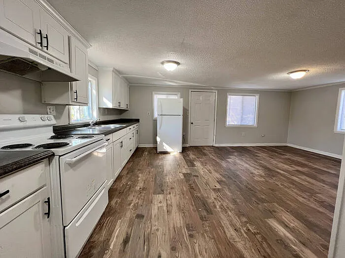 723 Wren Rd — Photo 14