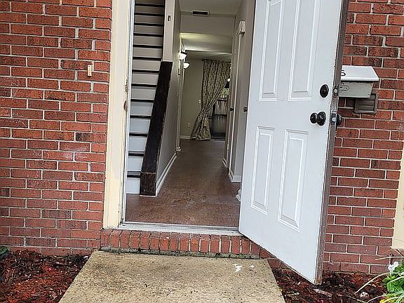 3rd image of 1920 E Edgewood Dr E #5