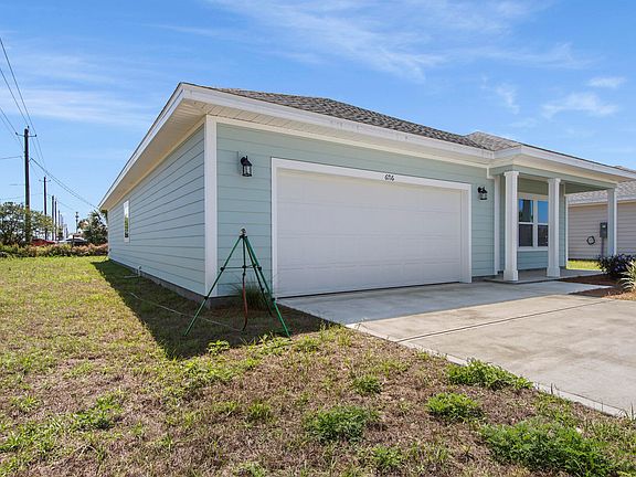 3rd image of 6716 Fox Lake Dr