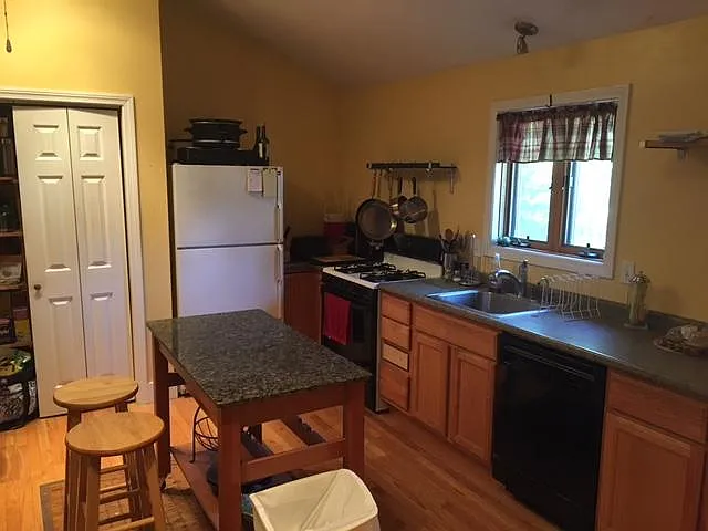 105 Boothby Ave — Photo 8