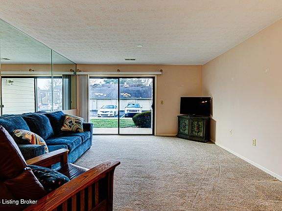 4th image of 8410 Ambrosse Ln Unit 103