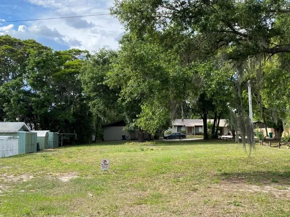 731 Liberty Ave, Mount Dora, FL 32757