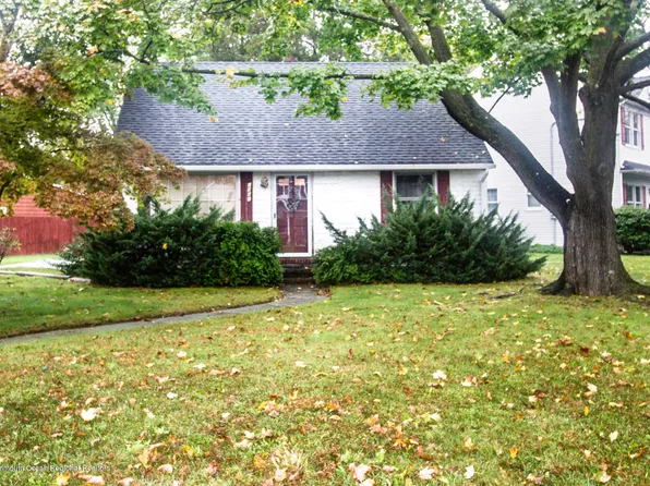 2001 Parkview Ter, Spring Lake, NJ 07762