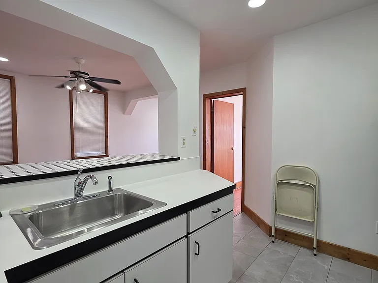 218 Seaview Ave #2F — Photo 8