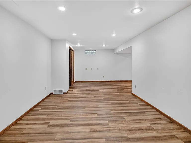 1014 N Westfield Rd — Photo 37