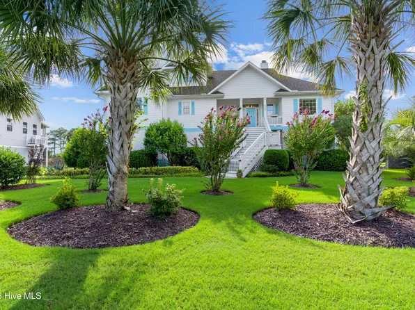 8320 Lakeview Drive, Wilmington, NC 28412