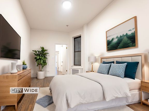 2nd image of 218 E 89th St APT 2E