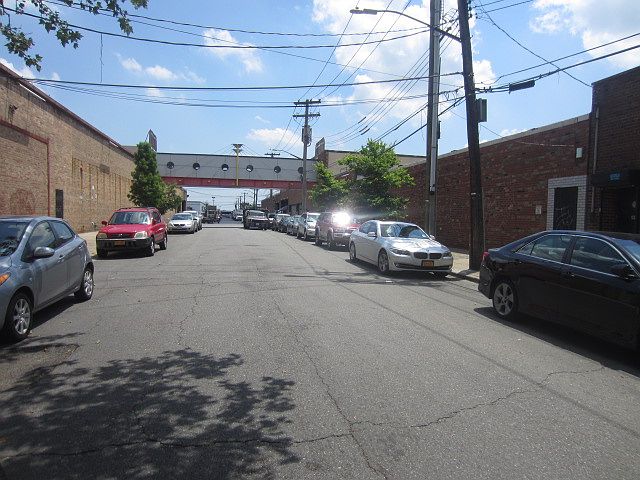 2nd image of 817 Logan St