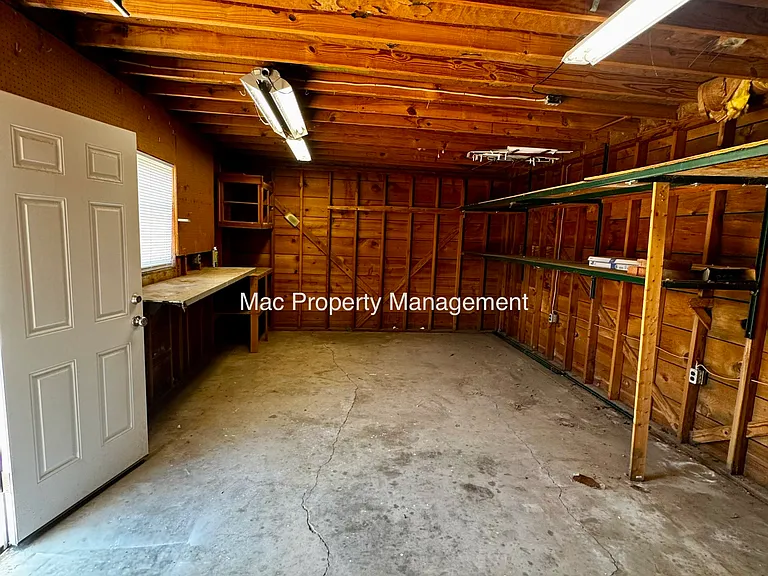 1113 Parr St — Photo 19