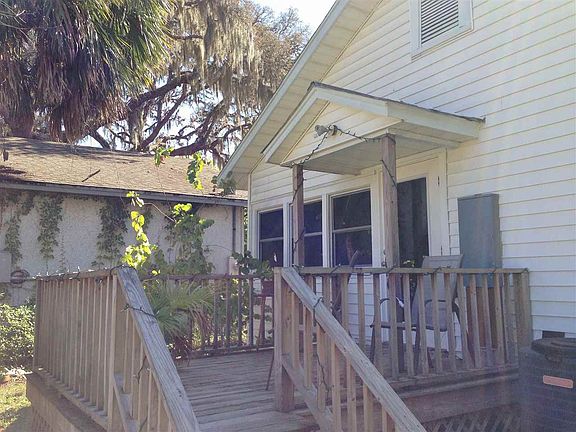 3rd image of 25 Louise St