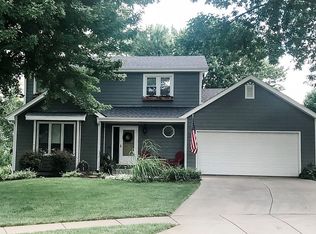 5224 S Windlesham Ct, Lincoln, NE 68516