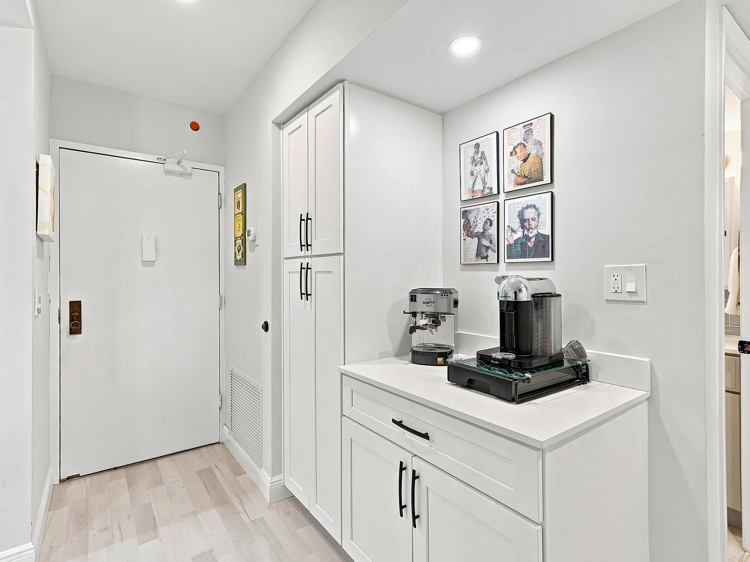 2 bed, 1031 sqft, $3,800 — Photo 4