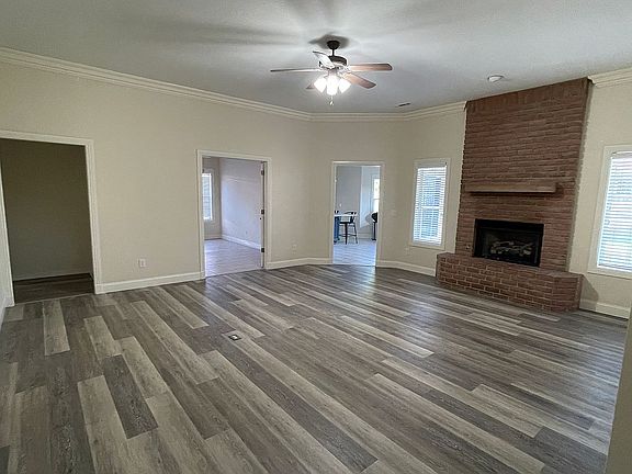 Welcoming Gas Fireplace