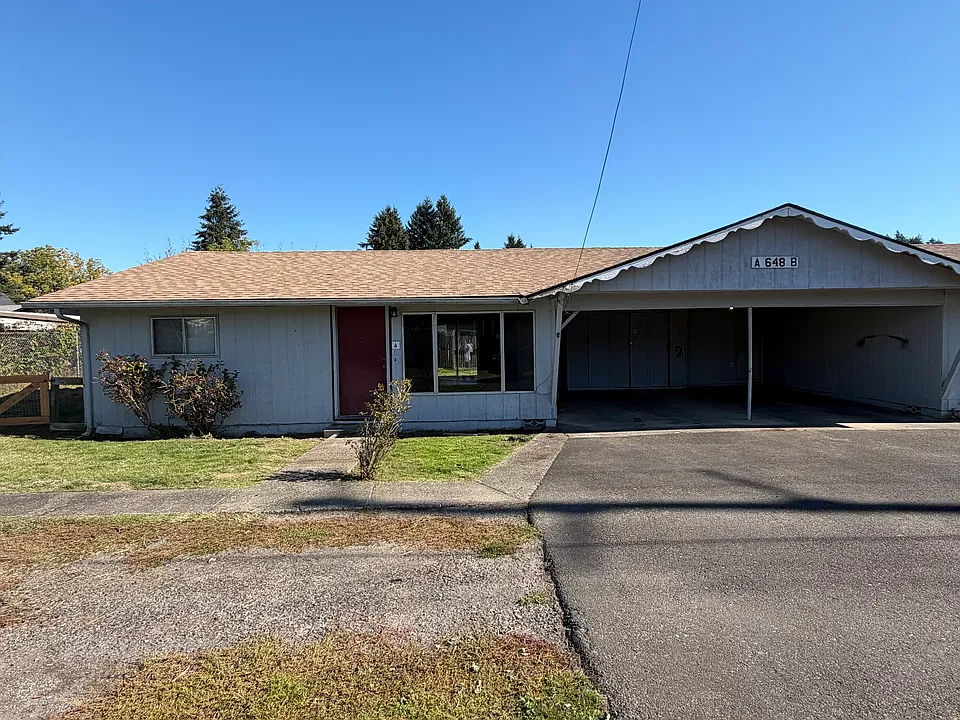 648 Hibbard Loop SW #A