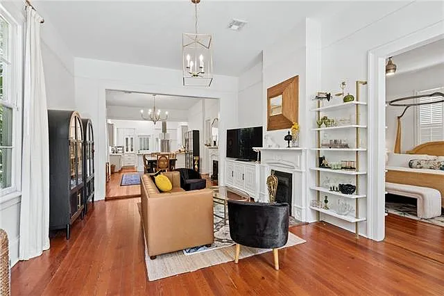 900 Fern St — Photo 3