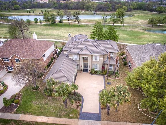 5th image of 7500 Stoney Point Dr