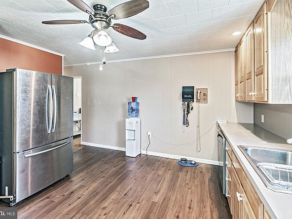5th image of 26 Oakdale Ln