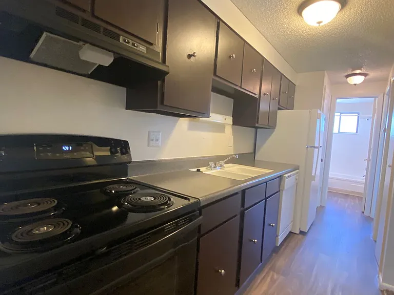 Garden Center Apt. 66 — Photo 17