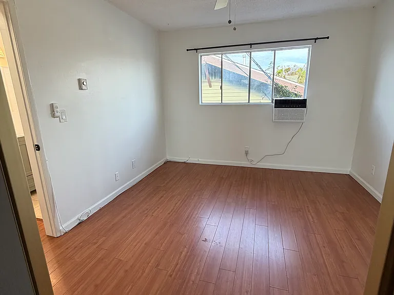 3045 E Theresa St #8 — Photo 15