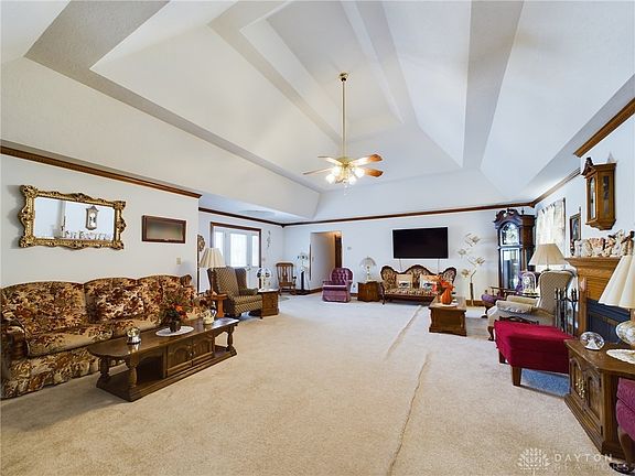 4th image of 617 Magnolia Dr